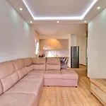 Alara Apartment